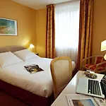 מלון Western Crystal, Hotel,bar & נאנסי