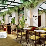 מלון Western Crystal, Hotel,bar & 4*