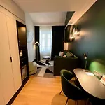 فندق Western Crystal, Hotel,bar & 4*