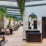 מלון Western Crystal, Hotel,bar & 4*