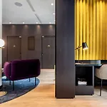 מלון Western Crystal, Hotel,bar &