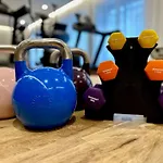 מלון Western Crystal, Hotel,bar & 4*