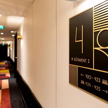 Western Crystal, Hotel,bar & Hotel 4*