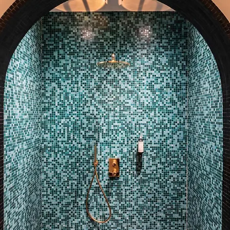 Western Crystal, Hotel&spa