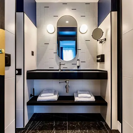 Hotel Western Crystal, Hotel,bar &