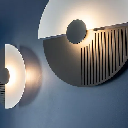 Western Crystal, Hotel,bar & Hotel