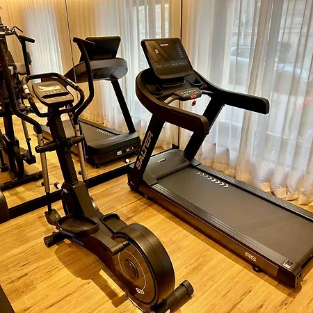 Western Crystal, Hotel,bar & Hotel