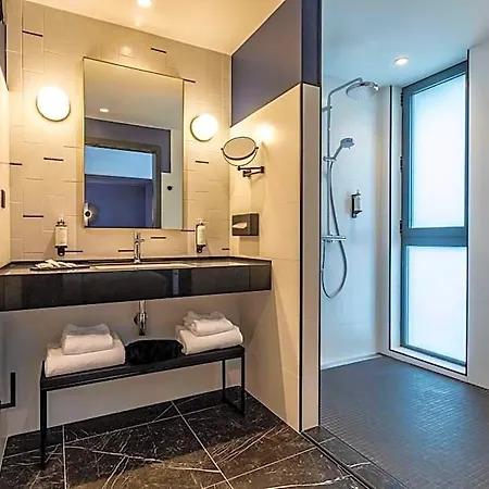 호텔 Western Crystal, Hotel,bar & 4*
