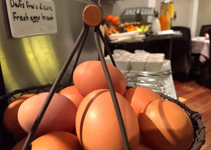 Western Crystal, Hotel,bar & Nancy