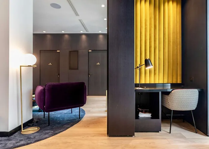 Hotel Western Crystal, Hotel,bar &