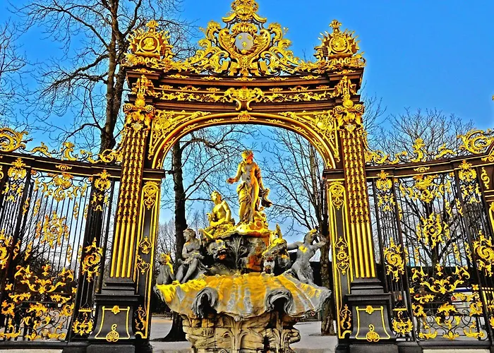 Western Crystal, Hotel,bar & 4*