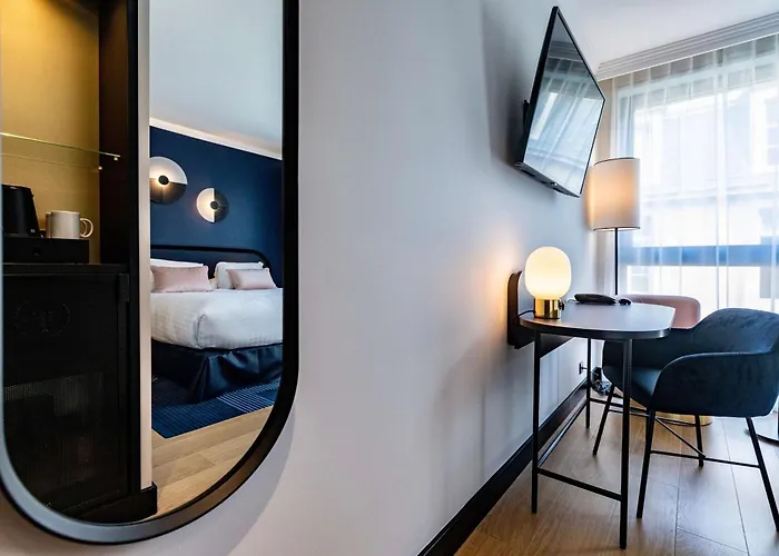 Western Crystal, Hotel,bar & Hotel 4*