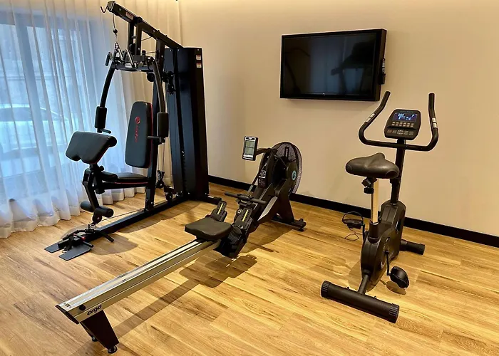 Western Crystal, Hotel,bar & 4* Nancy